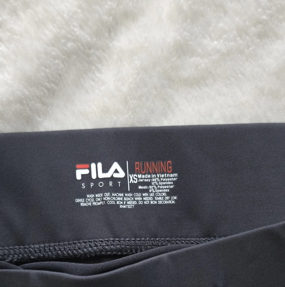 Women's Black/Sporty Print Fila Capri Leggings - Picture 3 of 3